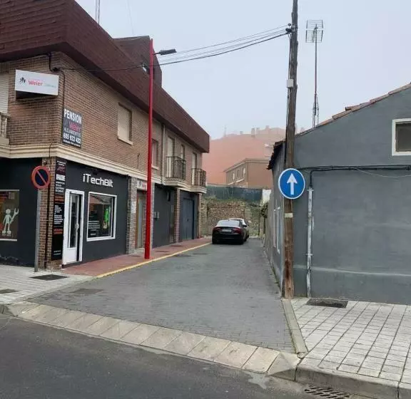 ペンション Alojamiento Weier