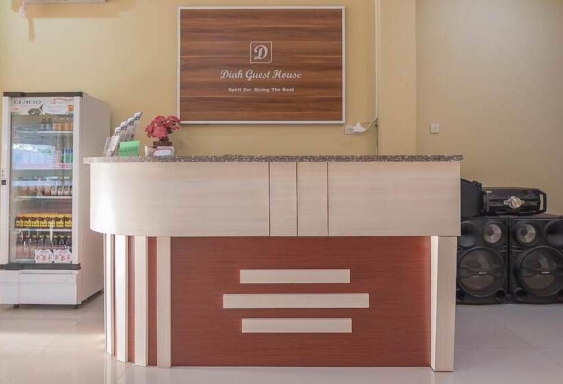 بنسيون Reddoorz Plus Near Syamsudin Noor Airport 3