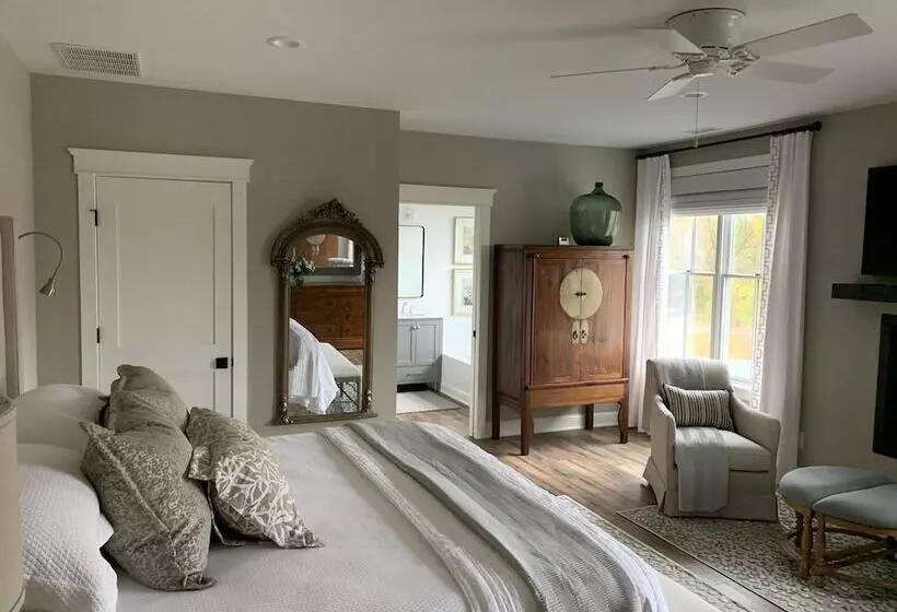 Majatalo The Farmhouse