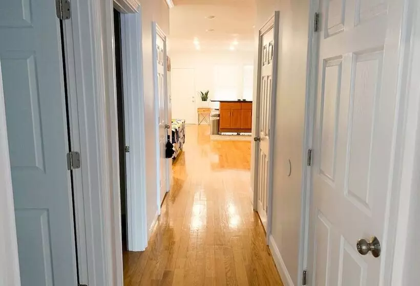 Stunning 3bd/3ba In Jamaica Plain Near The Trains #2