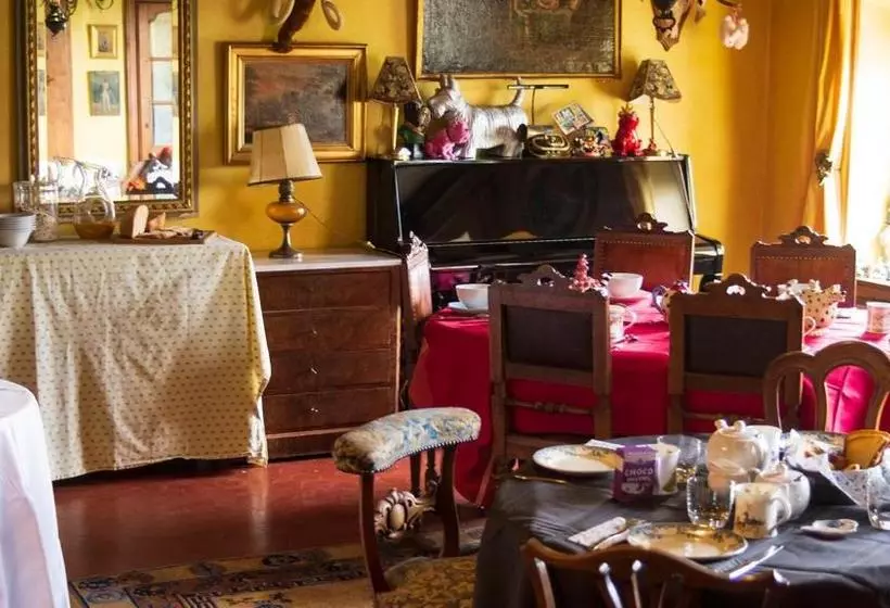 تختخواب و صبحانه Le Manoir Du Meldick