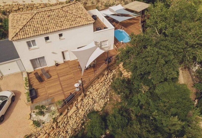 مبيت وإفطار Les Chambres De Toucas