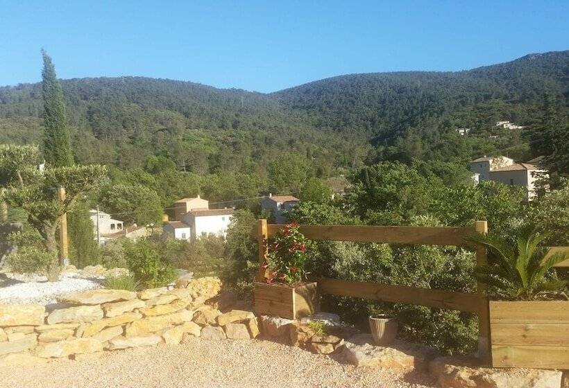 مبيت وإفطار Les Chambres De Toucas