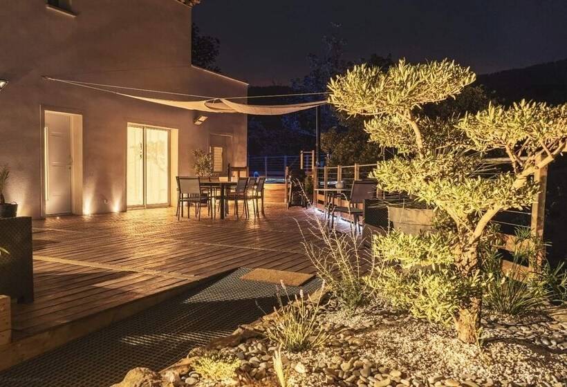 مبيت وإفطار Les Chambres De Toucas