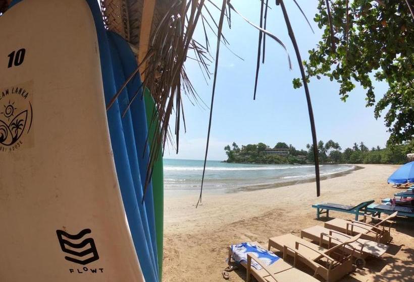 Dream Lanka Surf Hostel