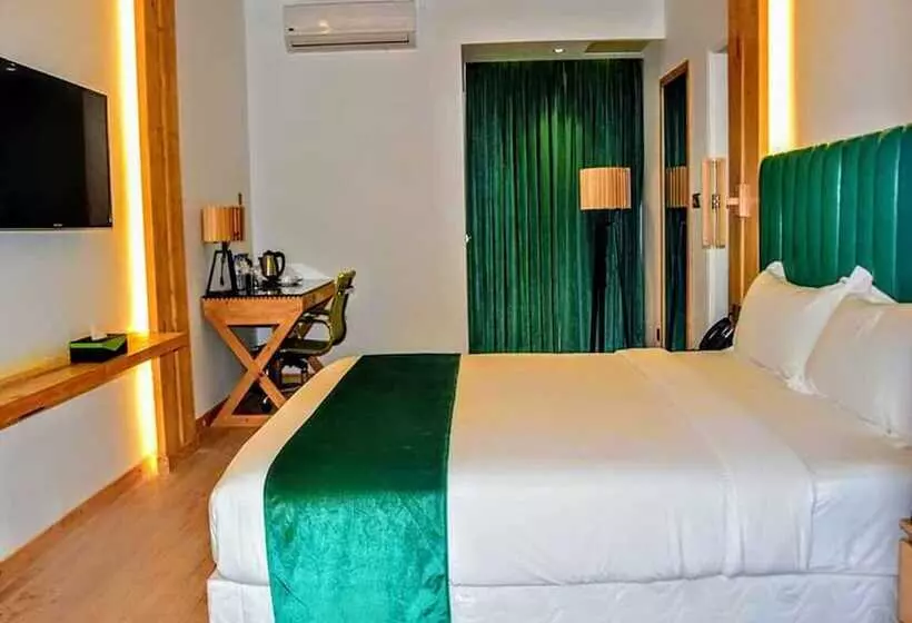 هتل Grace Cox Smart