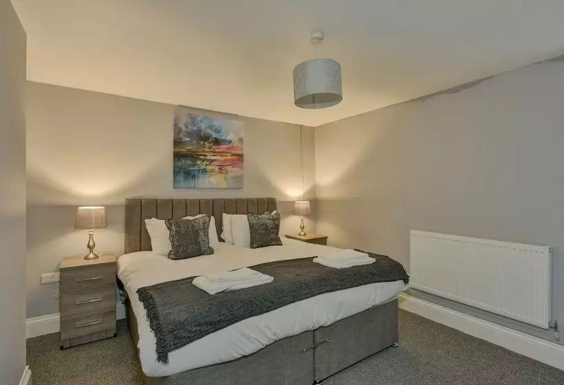 K Suites   Friarn Lawn   Free Parking
