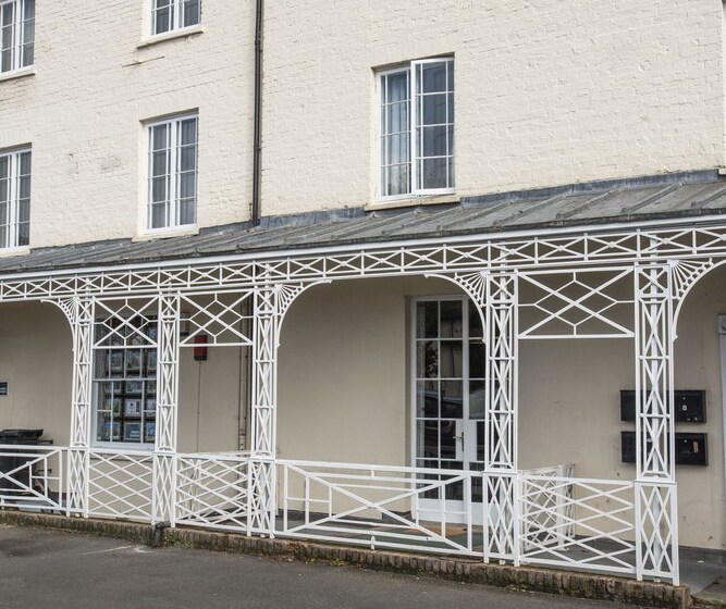 K Suites Friarn Lawn Free Parking