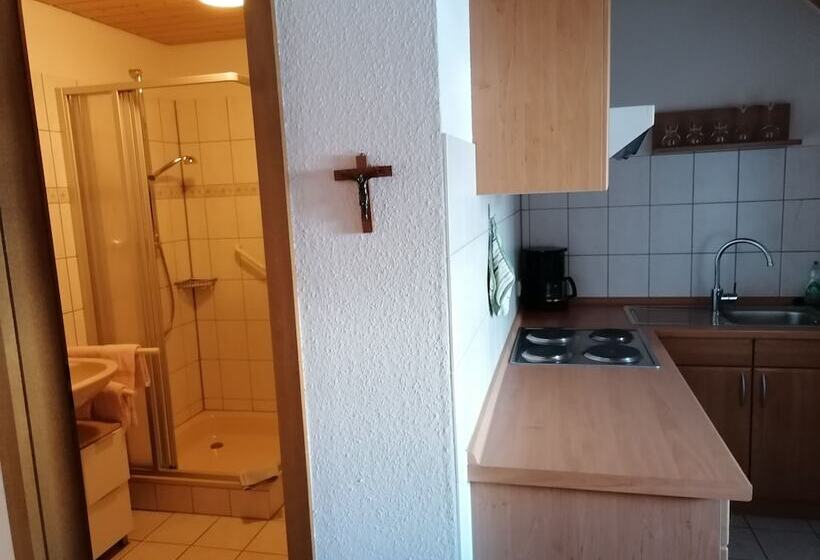 Пансион Gasthof Kreuz Am Escheck