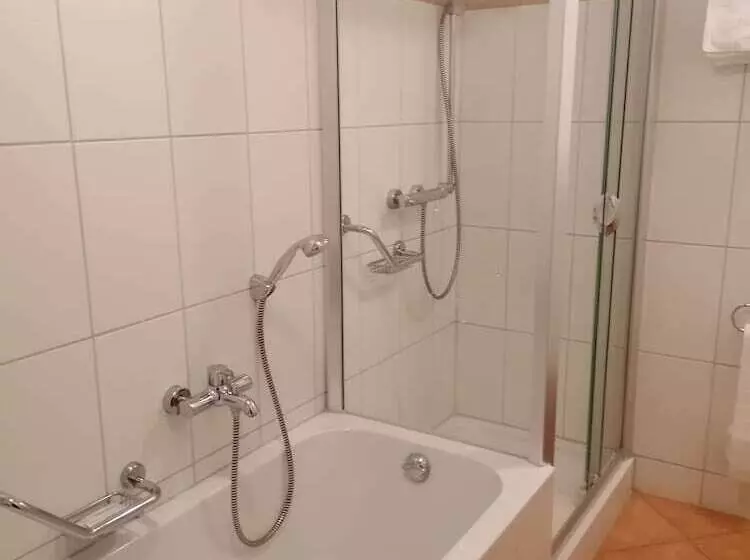 Majatalo Gasthof Kreuz Am Escheck