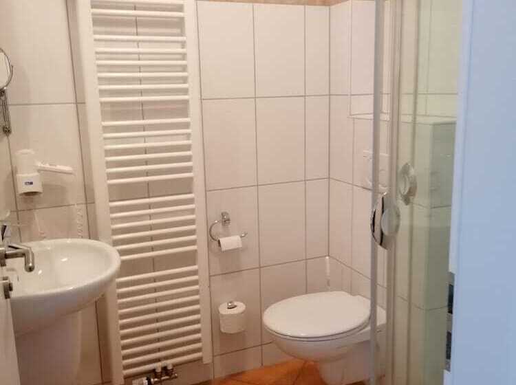 Пансион Gasthof Kreuz Am Escheck