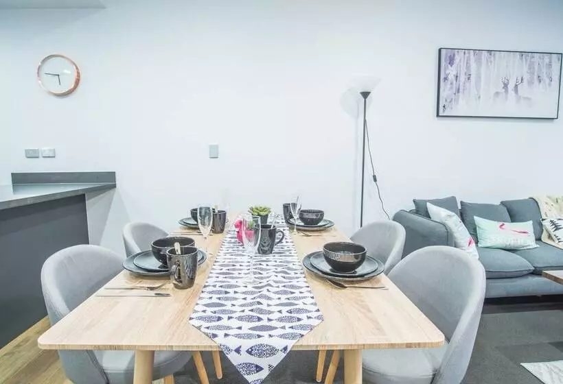 Stunning And Cozy Apartment In Heart Of Mascot