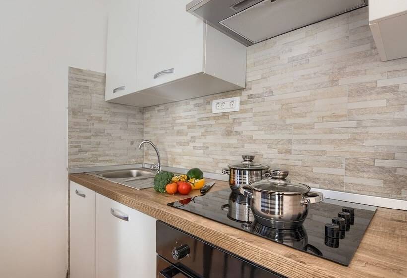 Andrea&leon Apartments