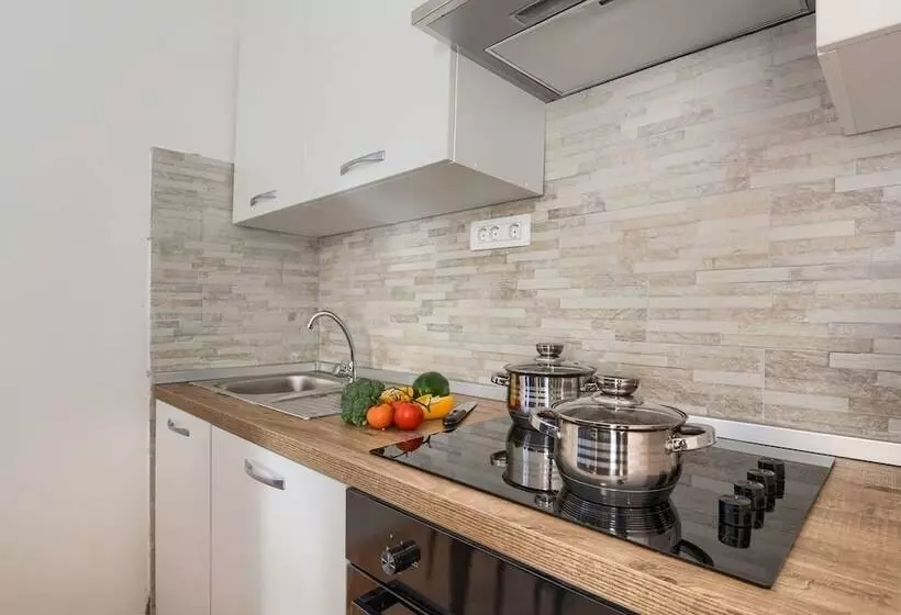 Andrea&leon Apartments