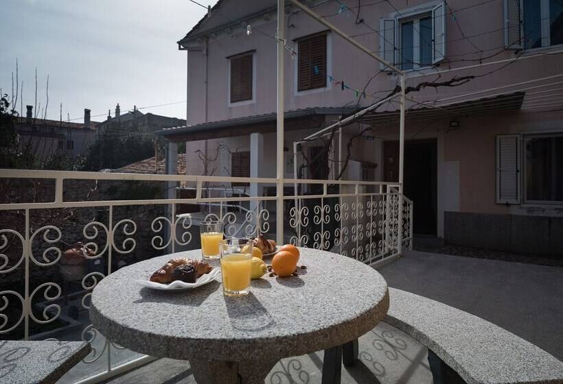 Andrea&leon Apartments