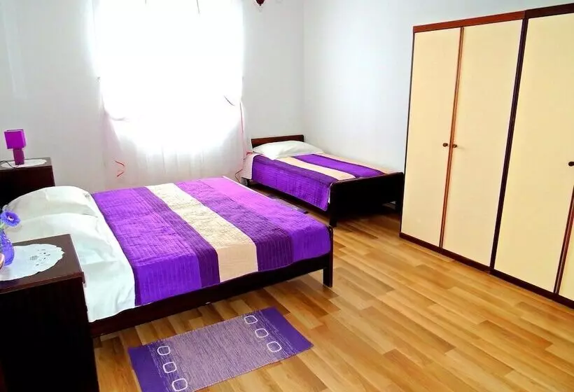 Apartments Nikolina