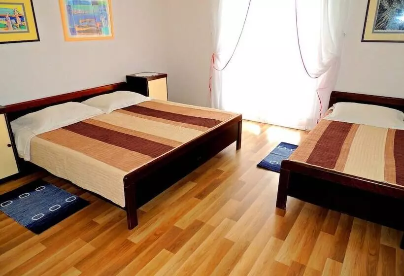 Apartments Nikolina