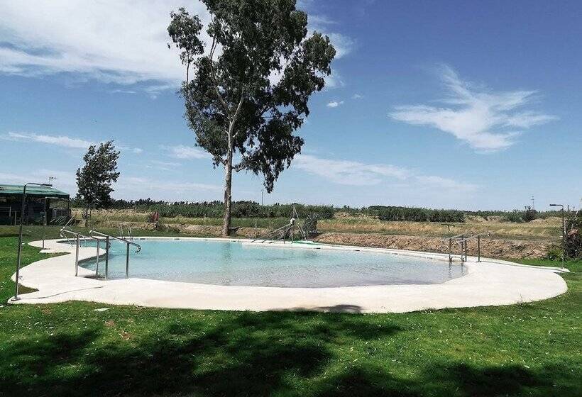 هتل Camping Playa Taray