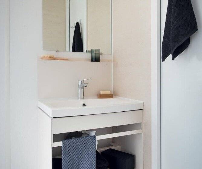 هتل Camping Playa Taray