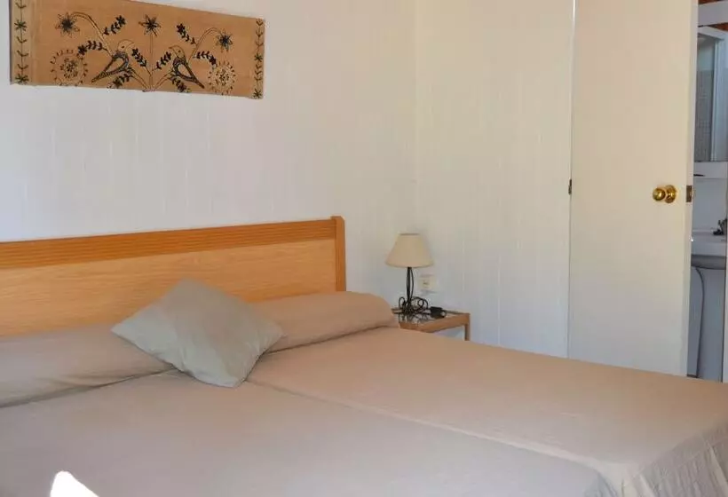 هتل Camping Playa Taray