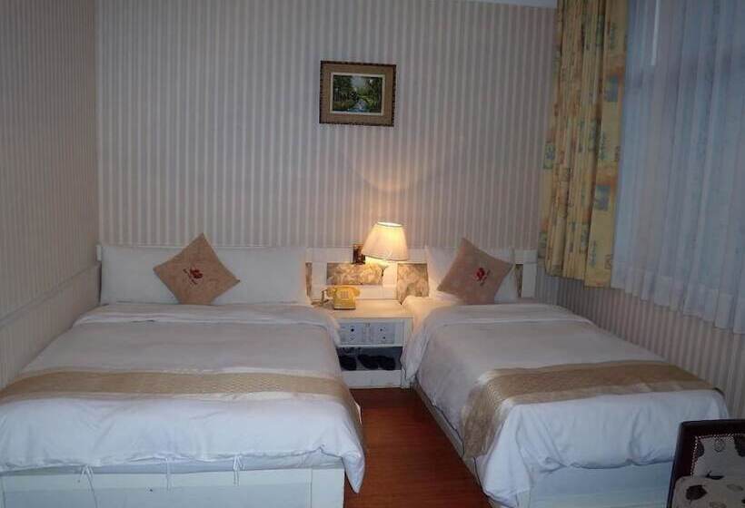 هتل Chung Shan Business