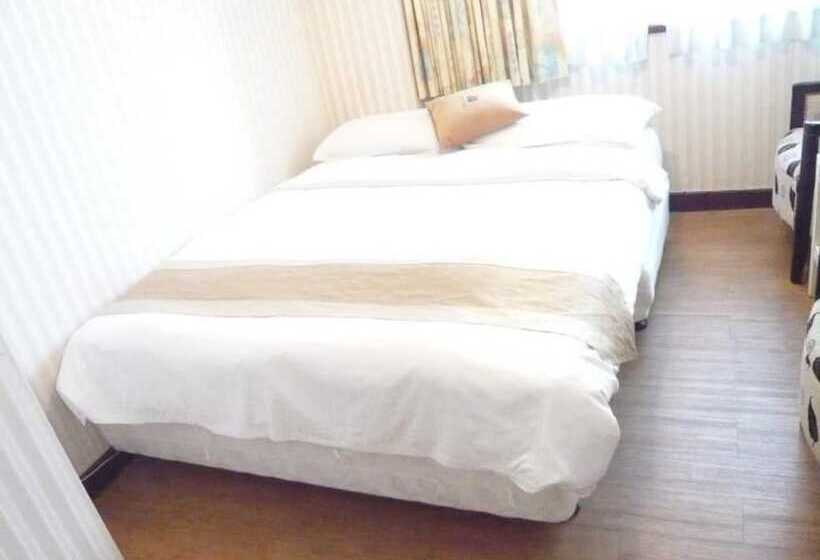 هتل Chung Shan Business