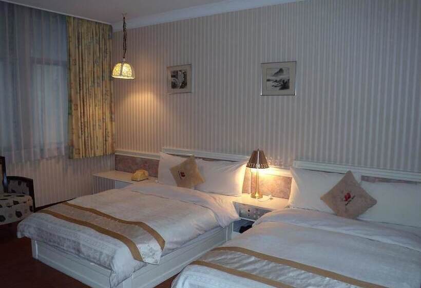 هتل Chung Shan Business