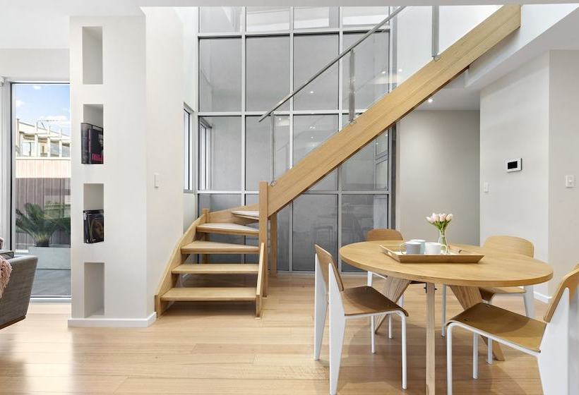 Hotham, 2bdr North Melbourne Apartment