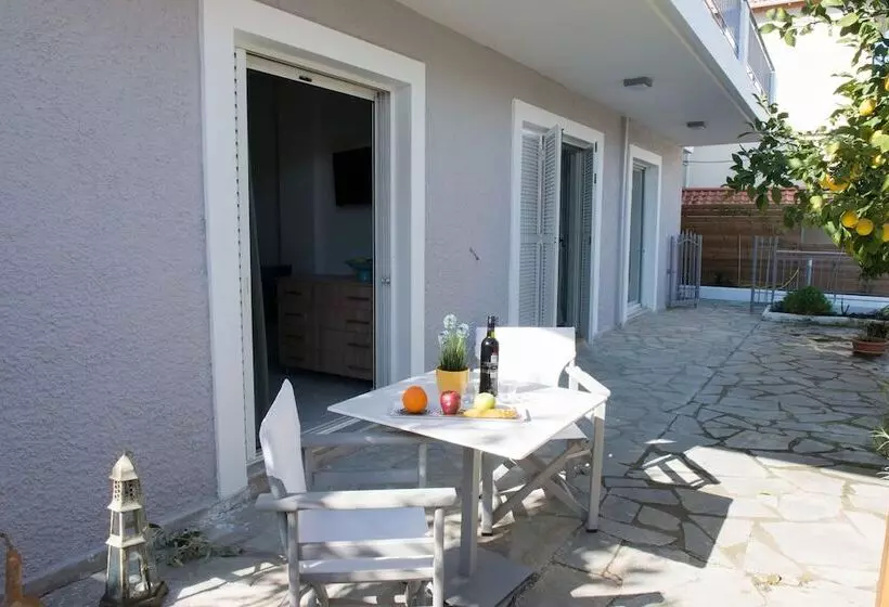 Regalo Apartments
