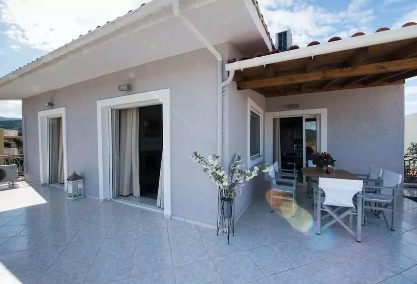 Regalo Apartments