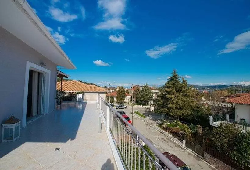 Regalo Apartments