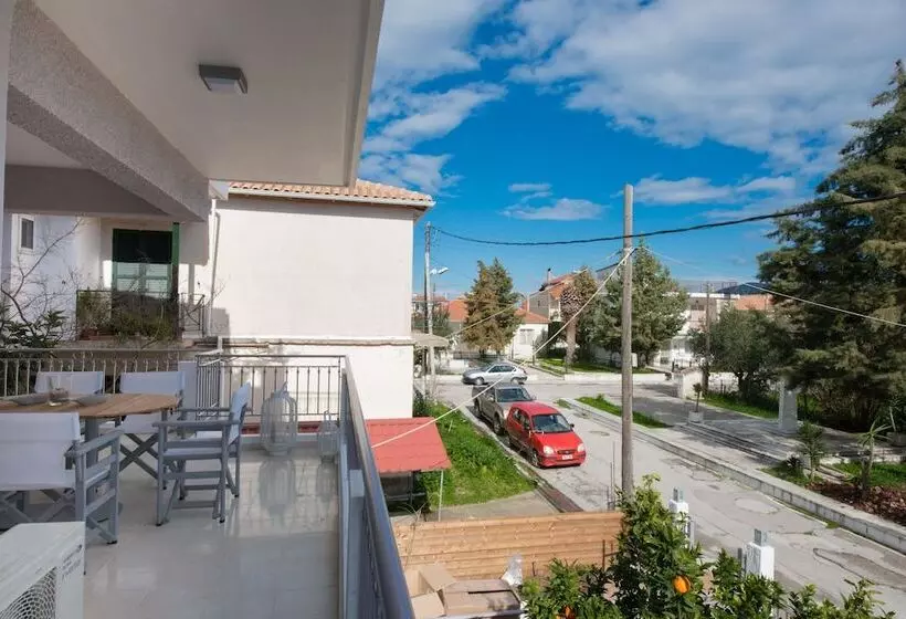 Regalo Apartments