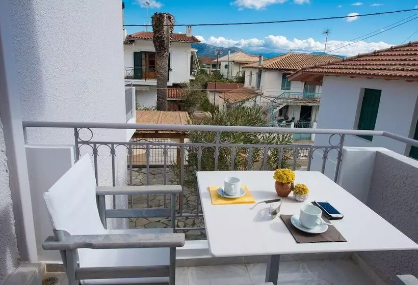 Regalo Apartments