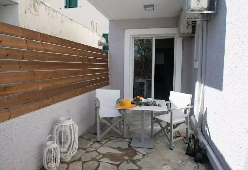 Regalo Apartments