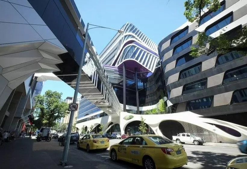 Turnkey Accommodation  North Melbourne