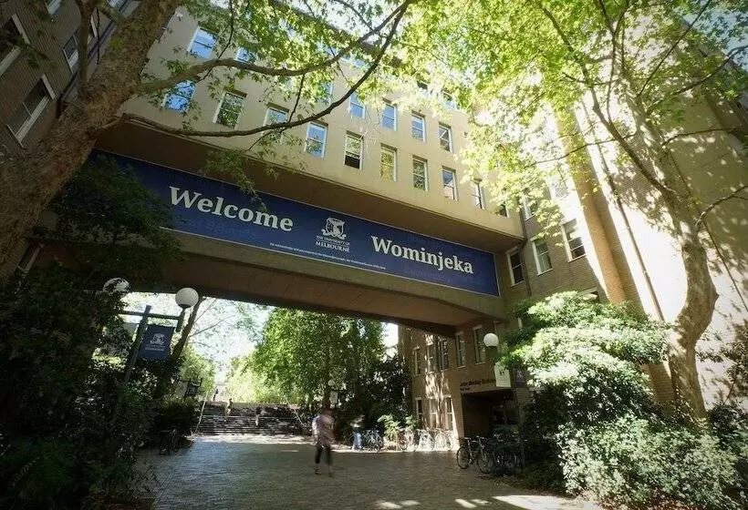 Turnkey Accommodation  North Melbourne