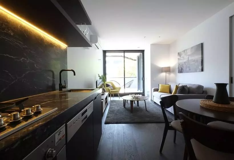 Turnkey Accommodation  North Melbourne