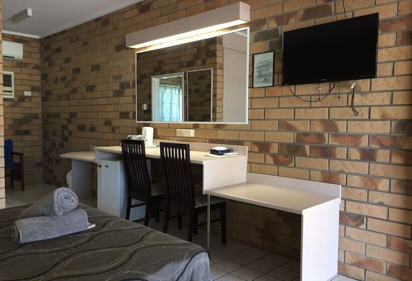 Отель Boulder Opal Motor Inn