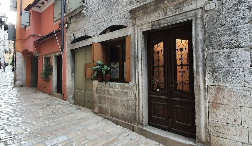 ホテル Palace Basilico 1580