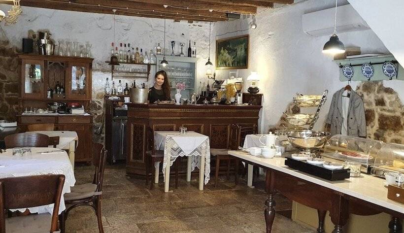 ホテル Palace Basilico 1580