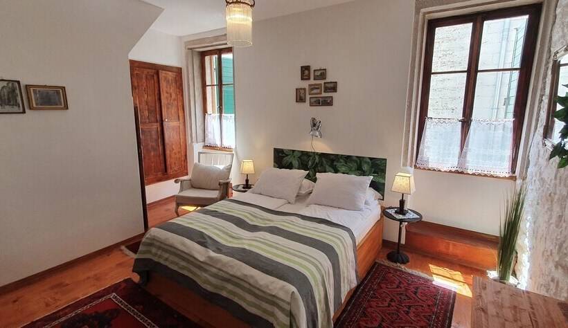 ホテル Palace Basilico 1580