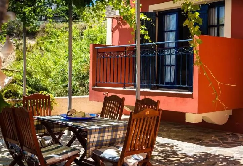 Hotelli Aloe Studios