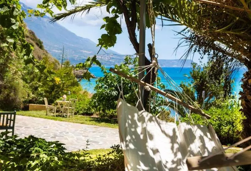 Hotelli Aloe Studios