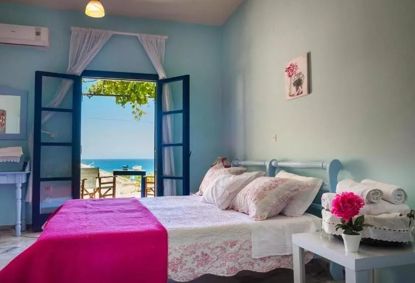 Hotelli Aloe Studios