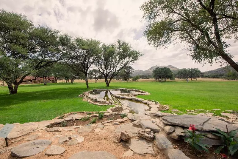 هتل Okapuka Ranch