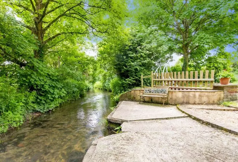 Hotelli The Gamekeeper