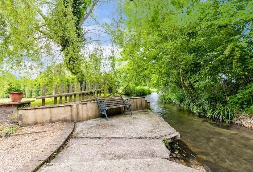 Hotelli The Gamekeeper