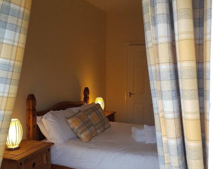 فندق The Gamekeeper