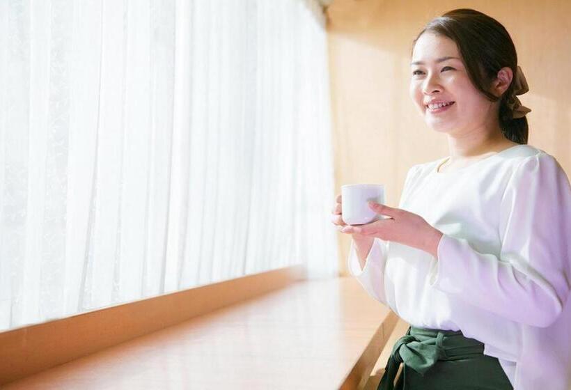 Отель Town Honmachi