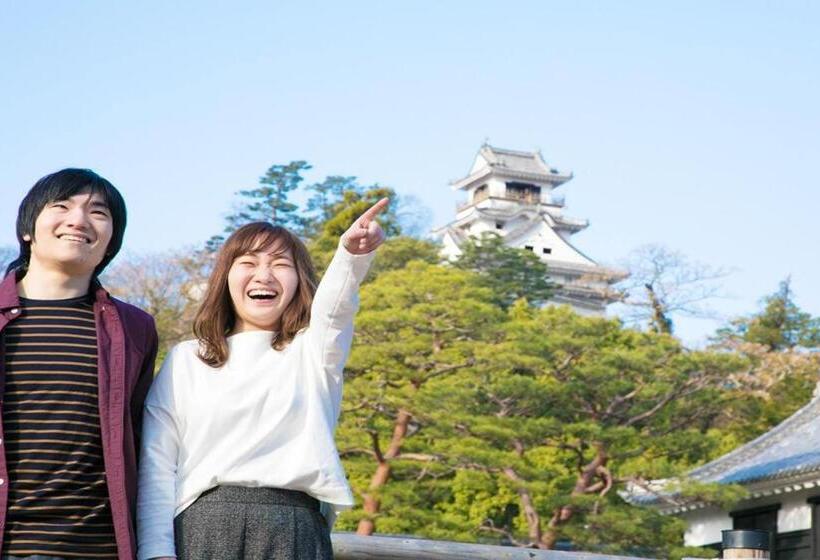 Отель Town Honmachi